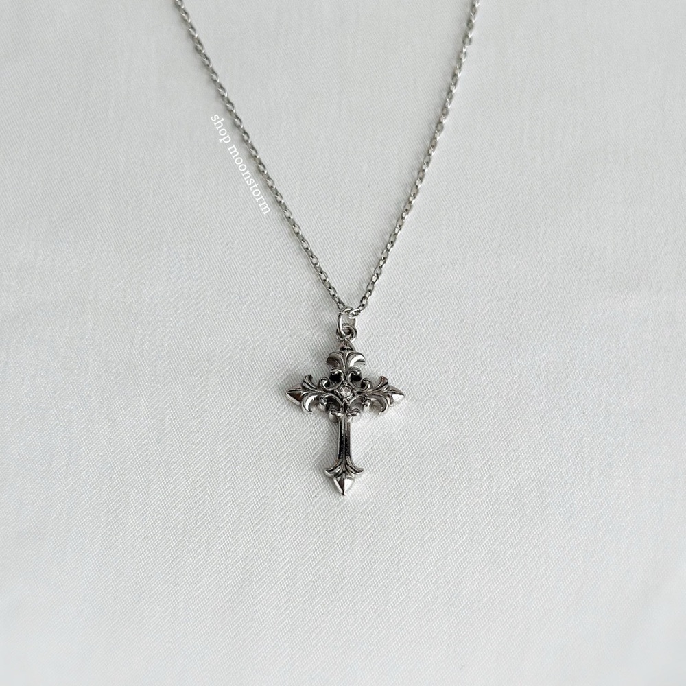 Elegant Silver Cross Pendant Necklace
